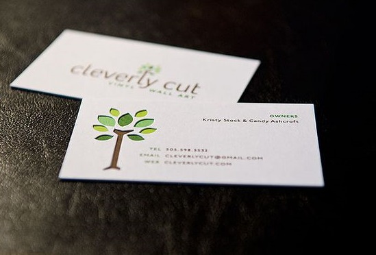 Tìm hiều về cách in dập chìm trên name card Tìm hiều về cách in dập chìm trên name card