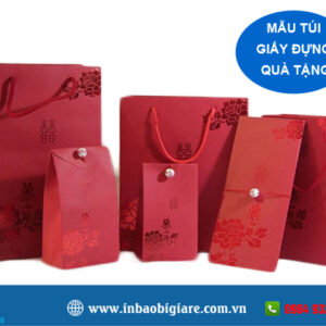 Túi giấy màu đỏ